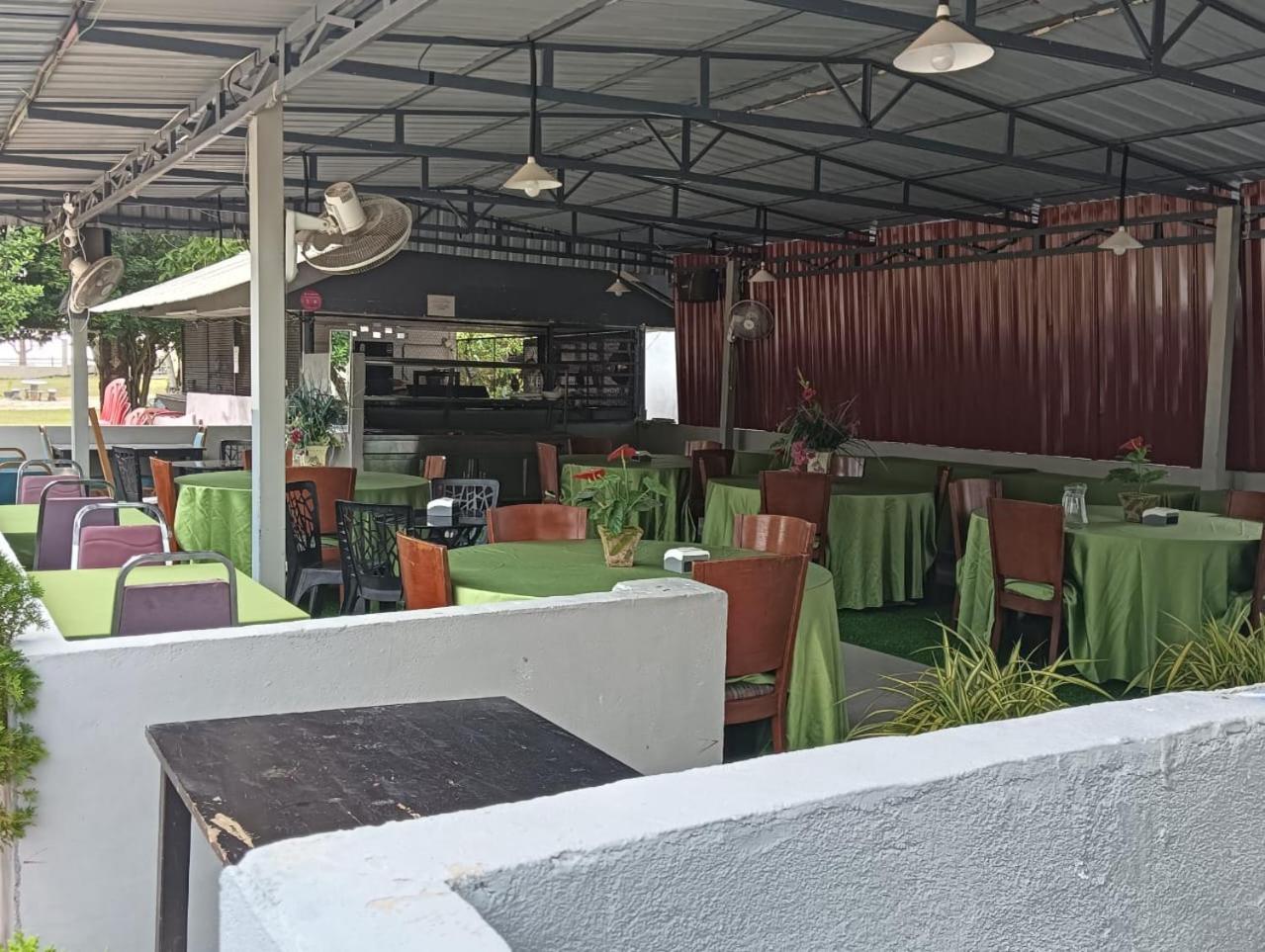 Green Town Hotel And Resort Port Dickson Exterior photo