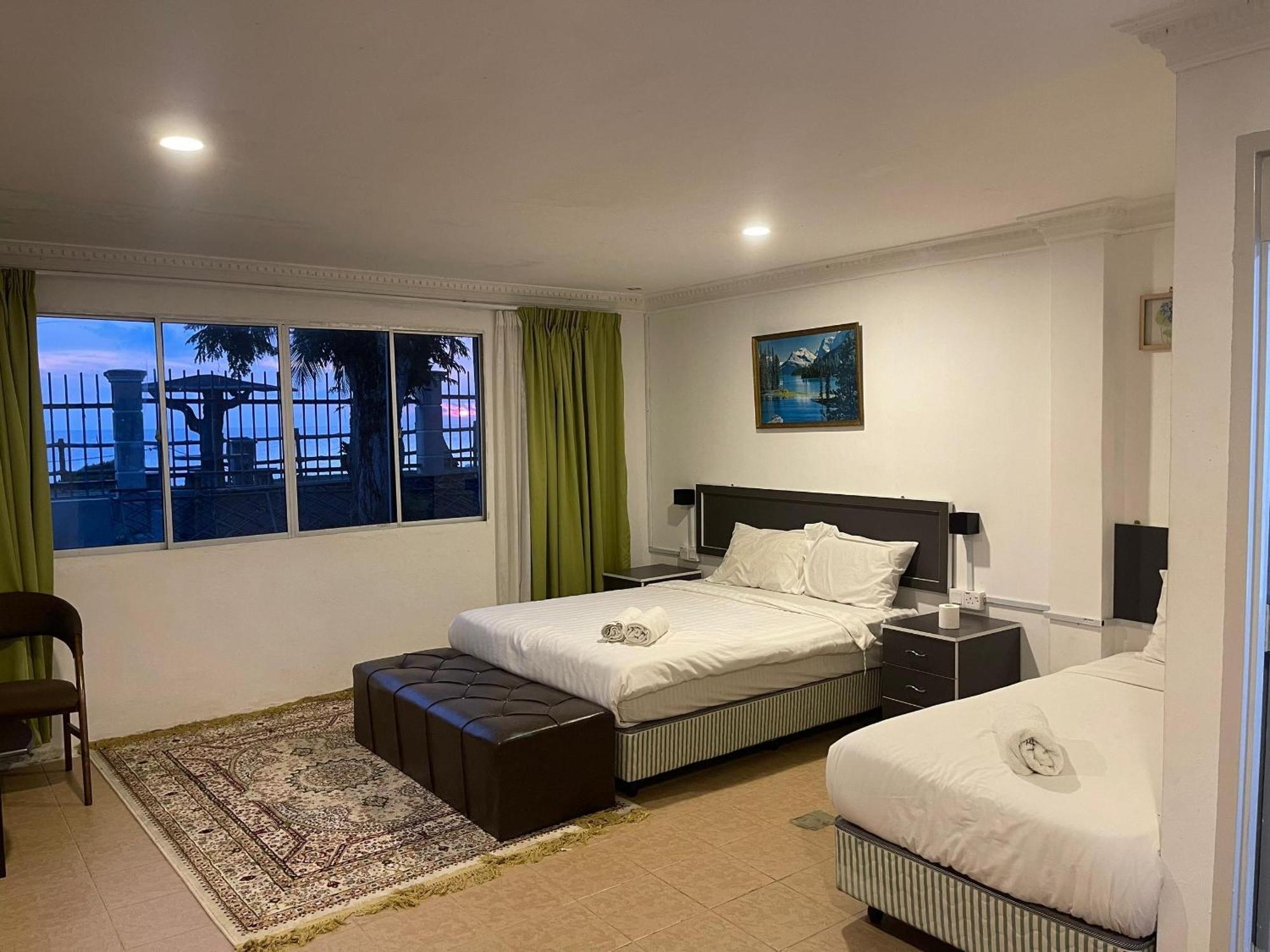 Green Town Hotel And Resort Port Dickson Exterior photo